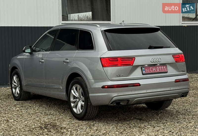Позашляховик / Кросовер Audi Q7 2015 в Стрию
