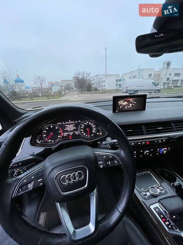 Внедорожник / Кроссовер Audi Q7 2017 в Сарнах