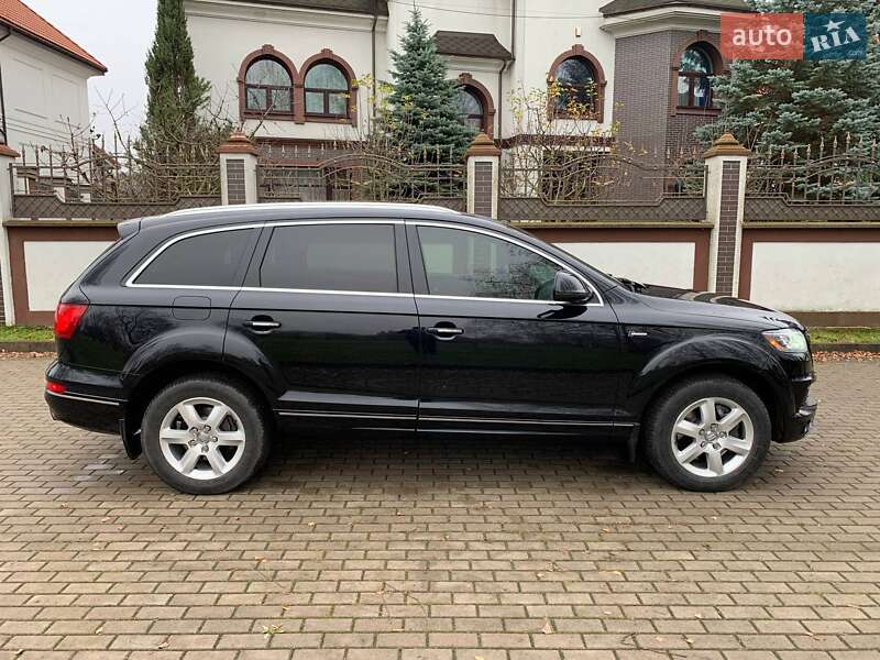 Позашляховик / Кросовер Audi Q7 2014 в Рівному