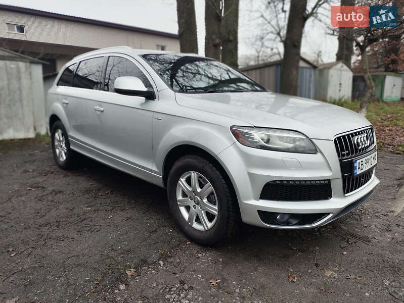 Позашляховик / Кросовер Audi Q7 2014 в Вінниці