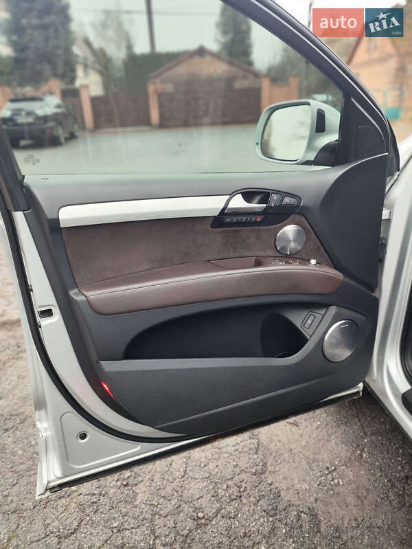 Позашляховик / Кросовер Audi Q7 2014 в Вінниці