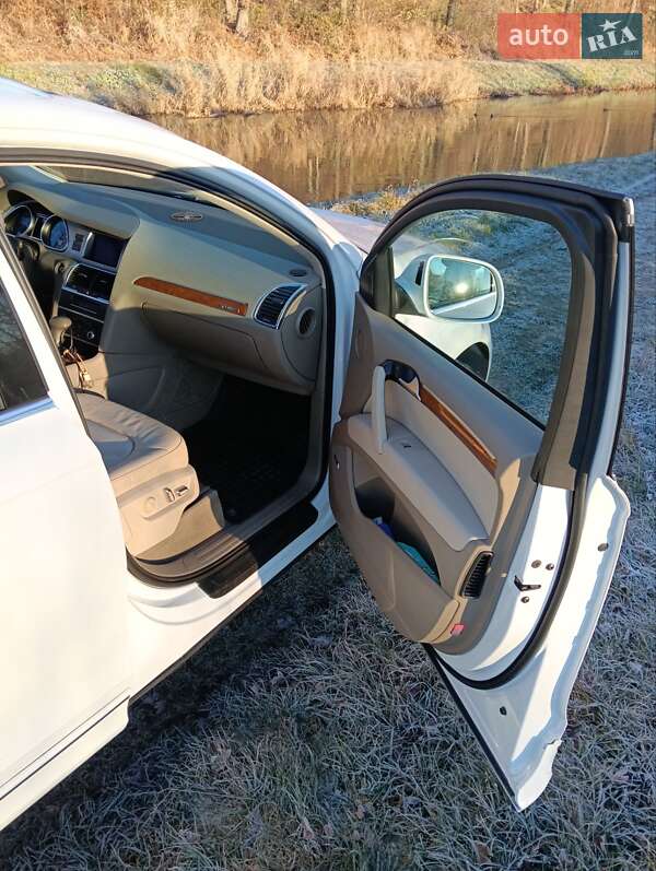 Внедорожник / Кроссовер Audi Q7 2015 в Ужгороде фото 11 Внедорожник / Кроссовер Audi Q7 2015 в Ужгороде