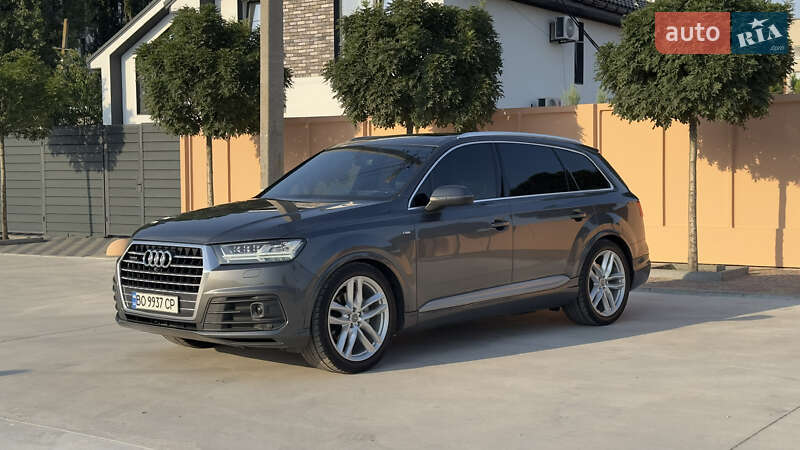 Внедорожник / Кроссовер Audi Q7 2016 в Павлограде