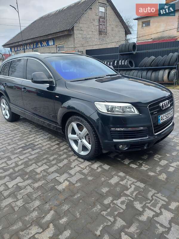 Позашляховик / Кросовер Audi Q7 2008 в Луцьку