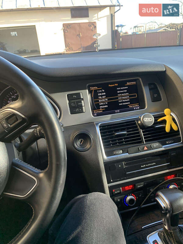 Позашляховик / Кросовер Audi Q7 2013 в Буську