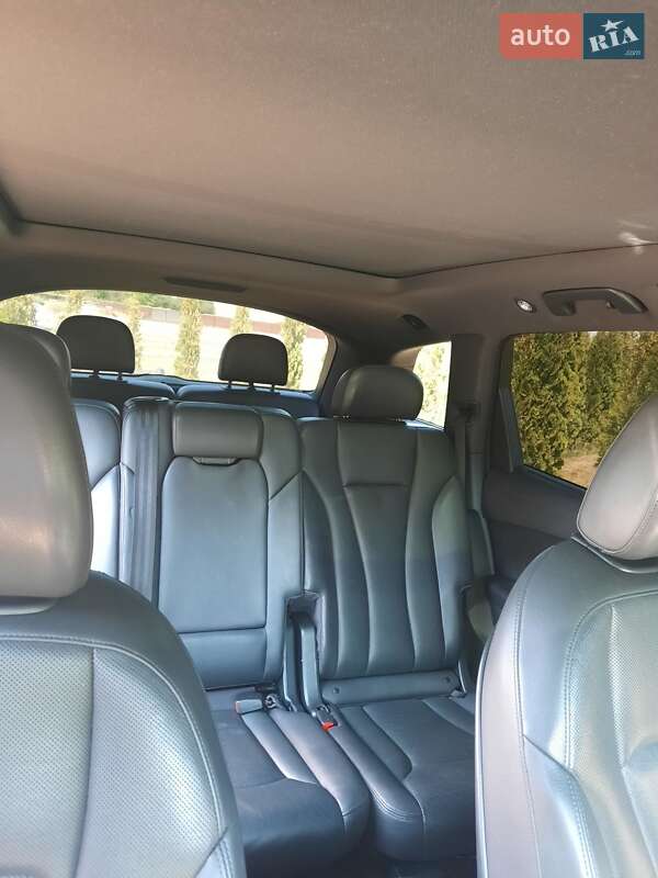 Внедорожник / Кроссовер Audi Q7 2015 в Шептицькому