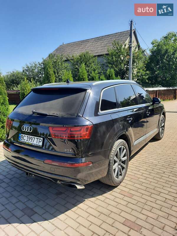 Внедорожник / Кроссовер Audi Q7 2015 в Шептицькому