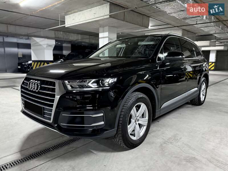 Позашляховик / Кросовер Audi Q7 2016 в Дніпрі