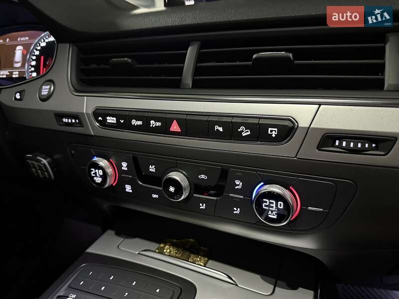 Позашляховик / Кросовер Audi Q7 2016 в Дніпрі