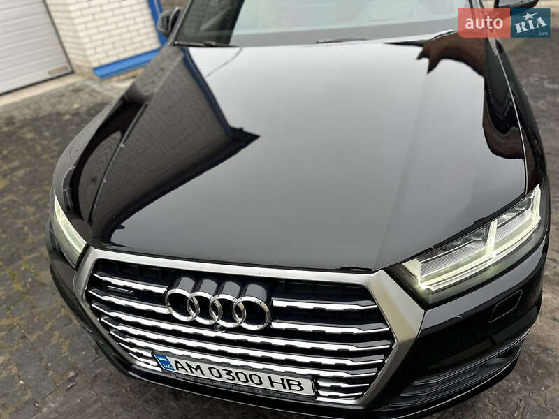 Внедорожник / Кроссовер Audi Q7 2019 в Житомире