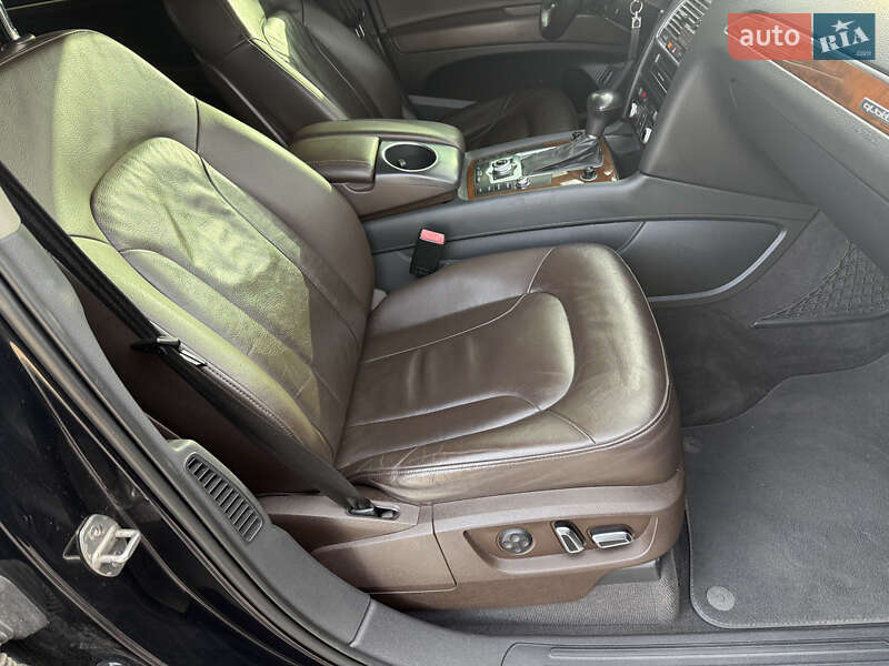 Внедорожник / Кроссовер Audi Q7 2012 в Запорожье