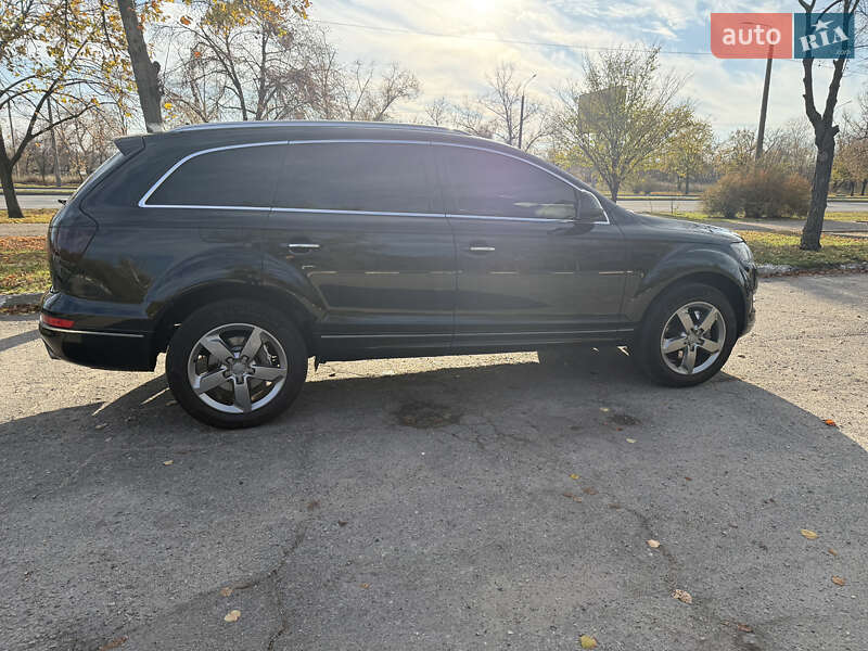 Внедорожник / Кроссовер Audi Q7 2012 в Запорожье