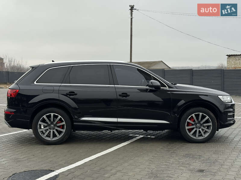 Позашляховик / Кросовер Audi Q7 2017 в Дубні фото 4 Позашляховик / Кросовер Audi Q7 2017 в Дубні