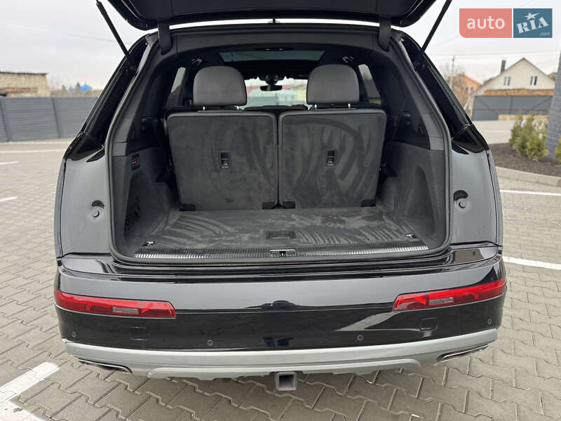 Позашляховик / Кросовер Audi Q7 2017 в Дубні фото 22 Позашляховик / Кросовер Audi Q7 2017 в Дубні