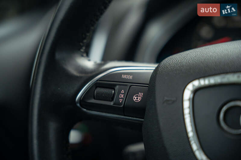 Внедорожник / Кроссовер Audi Q7 2013 в Черновцах