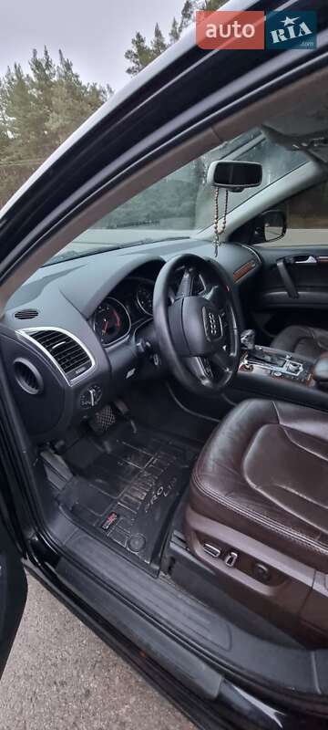 Позашляховик / Кросовер Audi Q7 2010 в Охтирці