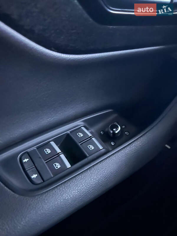 Позашляховик / Кросовер Audi Q7 2016 в Хусті фото 26 Позашляховик / Кросовер Audi Q7 2016 в Хусті