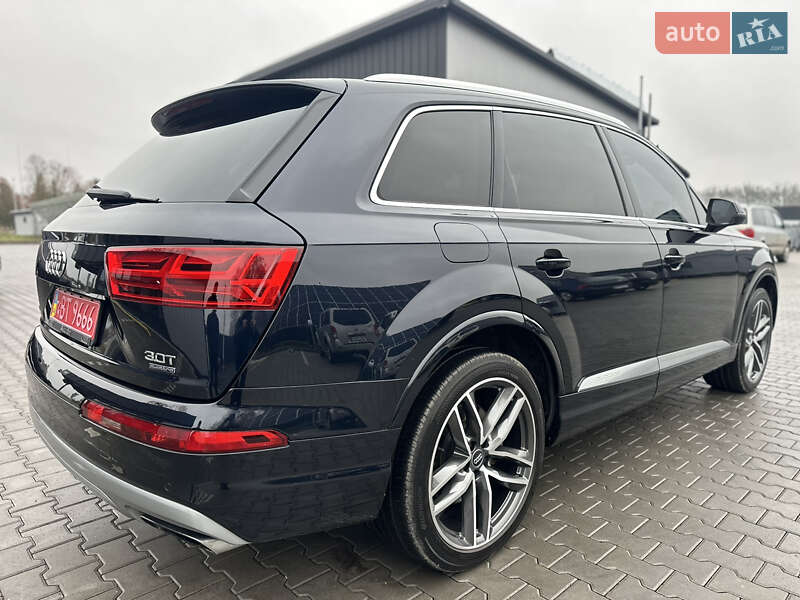 Внедорожник / Кроссовер Audi Q7 2017 в Владимире