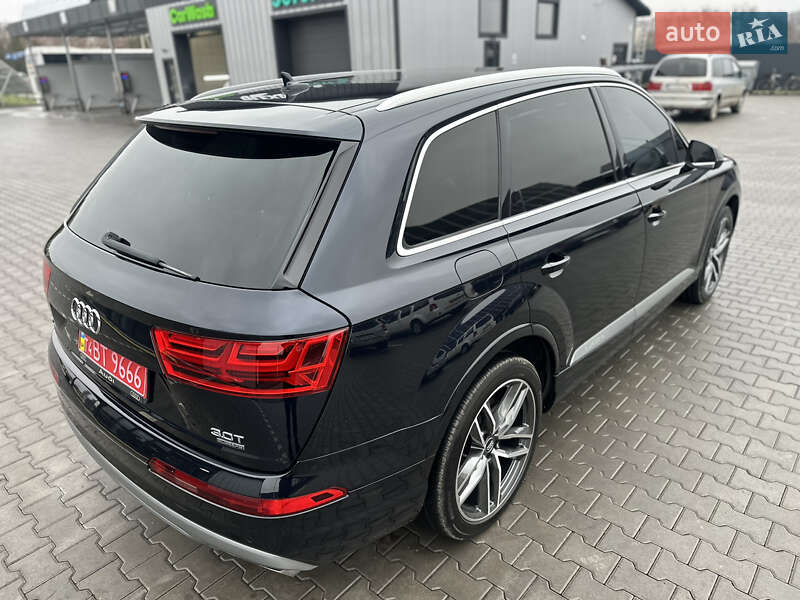 Внедорожник / Кроссовер Audi Q7 2017 в Владимире