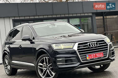 Внедорожник / Кроссовер Audi Q7 2017 в Владимире