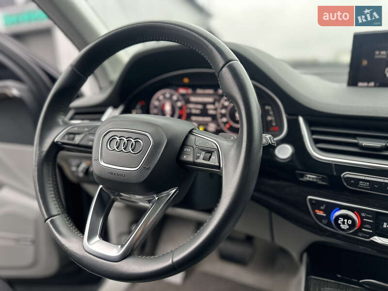 Внедорожник / Кроссовер Audi Q7 2017 в Владимире