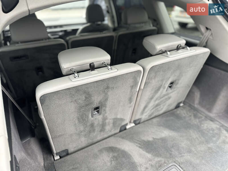 Внедорожник / Кроссовер Audi Q7 2017 в Владимире