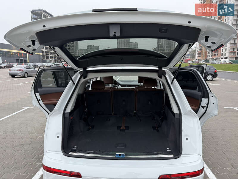 Внедорожник / Кроссовер Audi Q7 2019 в Киеве фото 13 Внедорожник / Кроссовер Audi Q7 2019 в Киеве