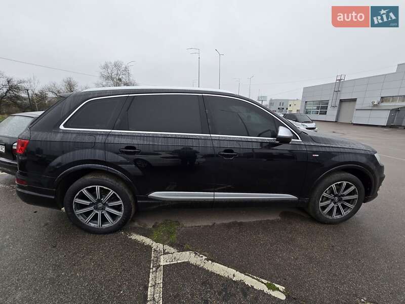 Внедорожник / Кроссовер Audi Q7 2015 в Киеве фото 7 Внедорожник / Кроссовер Audi Q7 2015 в Киеве