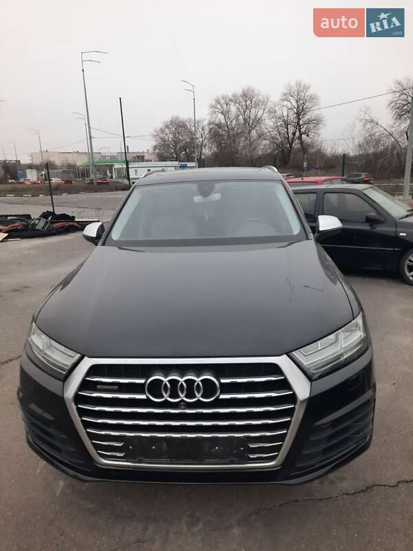 Позашляховик / Кросовер Audi Q7 2015 в Києві