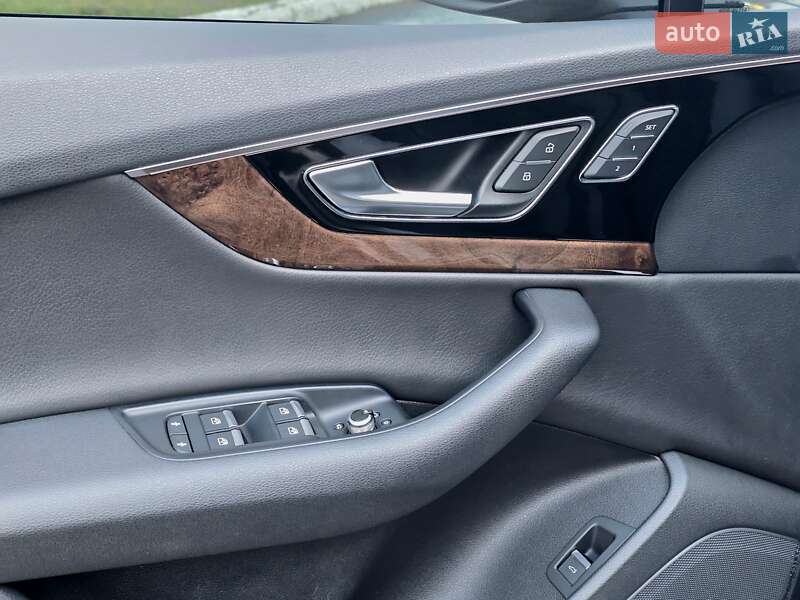 Внедорожник / Кроссовер Audi Q7 2016 в Харькове фото 14 Внедорожник / Кроссовер Audi Q7 2016 в Харькове