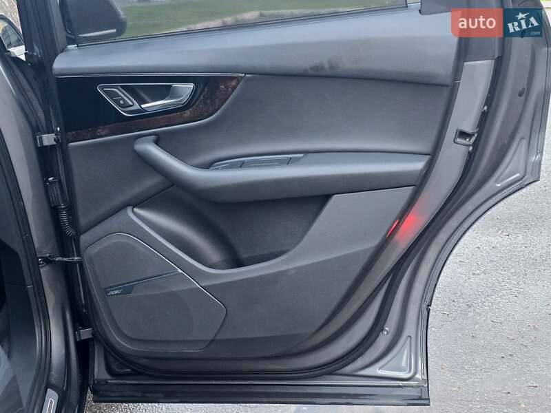 Внедорожник / Кроссовер Audi Q7 2016 в Харькове фото 28 Внедорожник / Кроссовер Audi Q7 2016 в Харькове