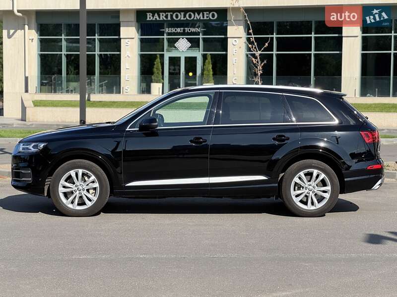 Внедорожник / Кроссовер Audi Q7 2016 в Днепре