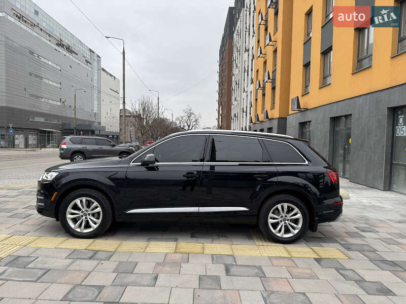Позашляховик / Кросовер Audi Q7 2017 в Запоріжжі