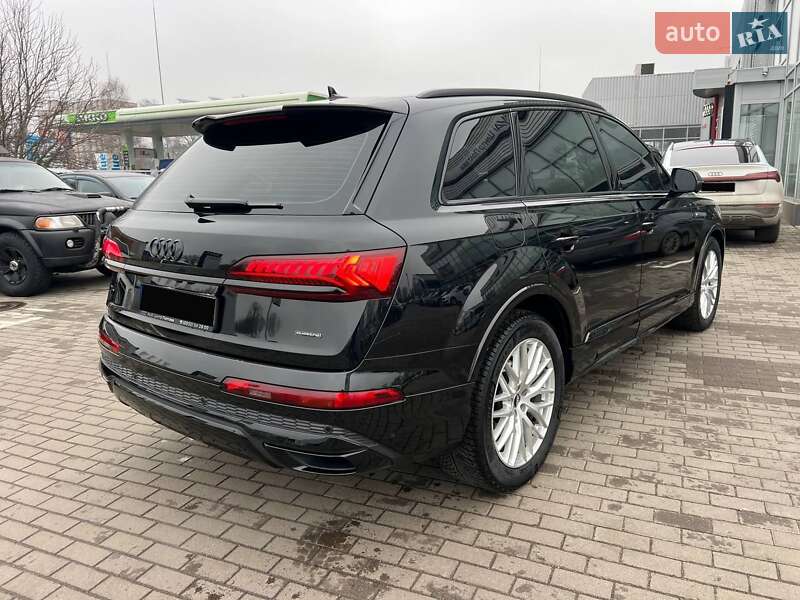 Внедорожник / Кроссовер Audi Q7 2023 в Полтаве