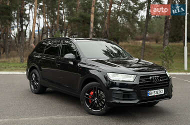 Внедорожник / Кроссовер Audi Q7 2017 в Киеве