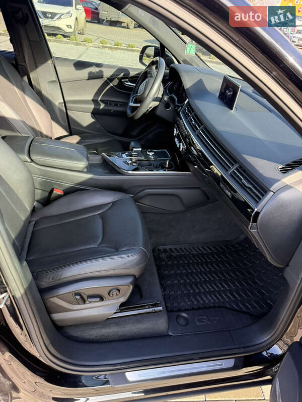 Внедорожник / Кроссовер Audi Q7 2016 в Ужгороде фото 21 Внедорожник / Кроссовер Audi Q7 2016 в Ужгороде