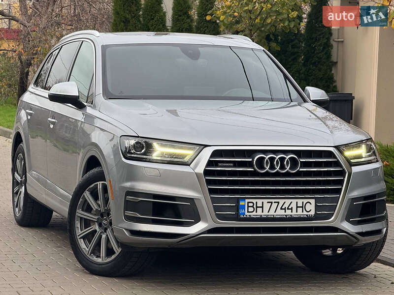 Внедорожник / Кроссовер Audi Q7 2017 в Одессе