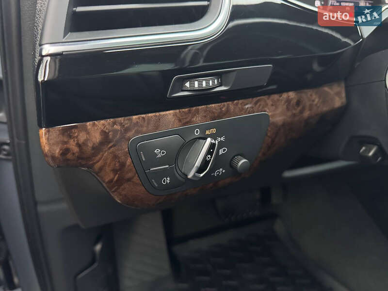 Внедорожник / Кроссовер Audi Q7 2017 в Одессе