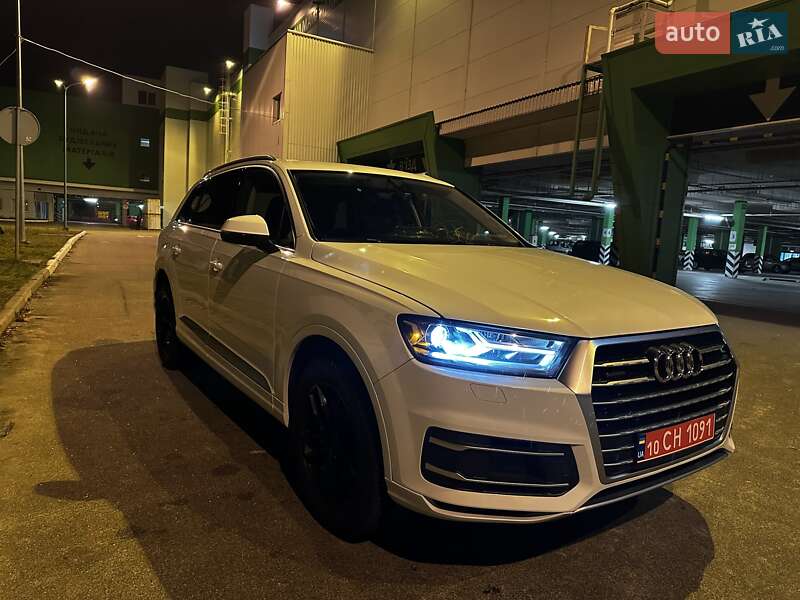 Внедорожник / Кроссовер Audi Q7 2017 в Киеве