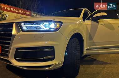 Внедорожник / Кроссовер Audi Q7 2017 в Киеве