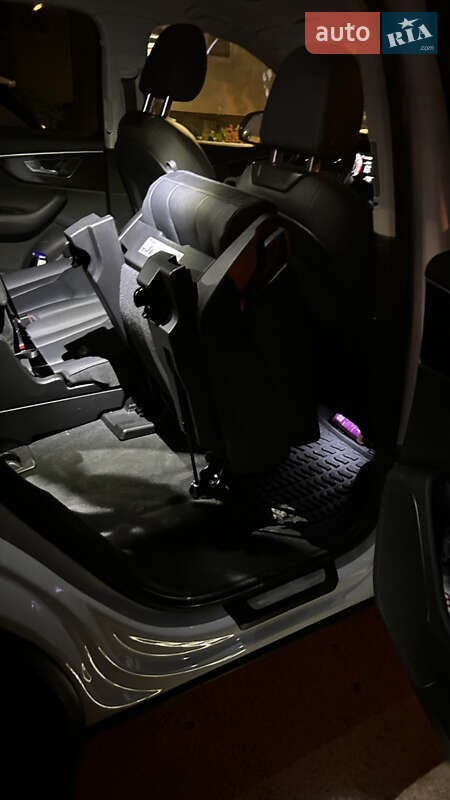 Внедорожник / Кроссовер Audi Q7 2022 в Тернополе