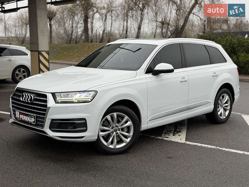 Позашляховик / Кросовер Audi Q7 2016 в Києві