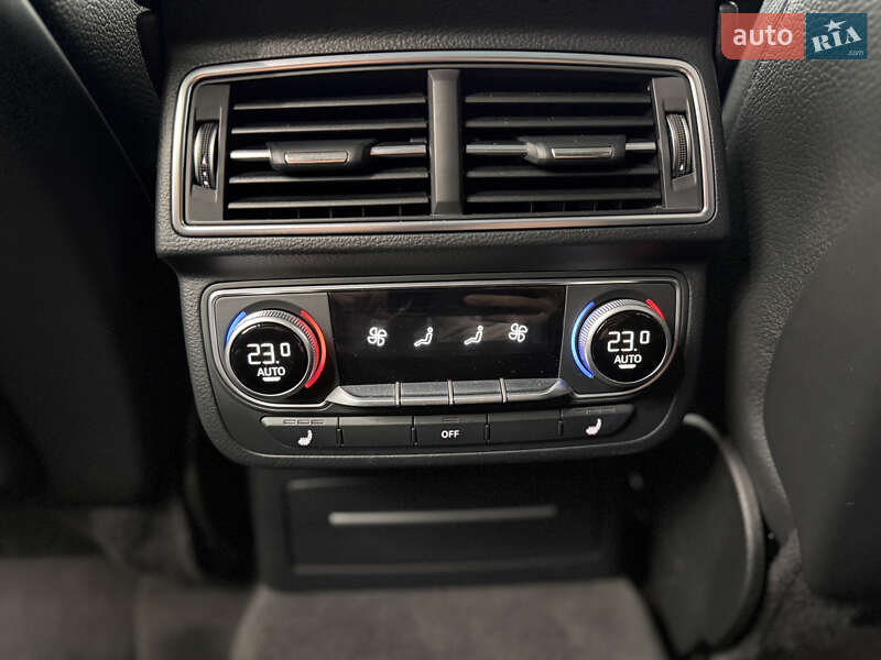 Позашляховик / Кросовер Audi Q7 2016 в Києві