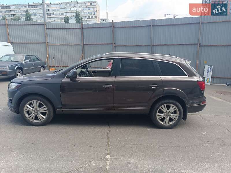Внедорожник / Кроссовер Audi Q7 2011 в Киеве
