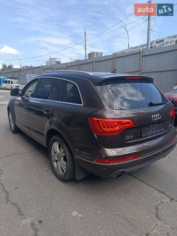 Внедорожник / Кроссовер Audi Q7 2011 в Киеве