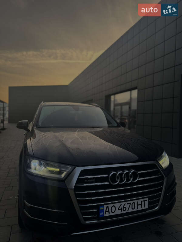 Audi Q7 2015