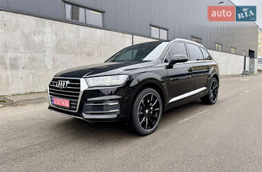 Внедорожник / Кроссовер Audi Q7 2016 в Киеве