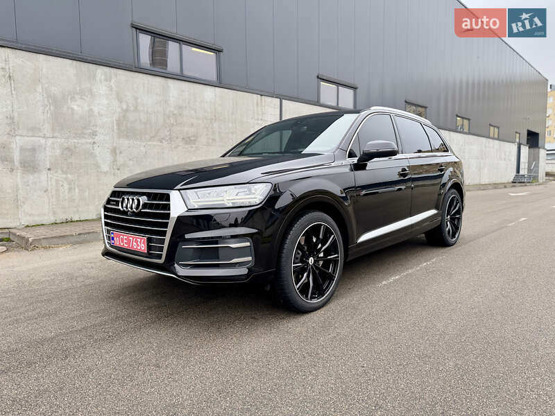 Позашляховик / Кросовер Audi Q7 2016 в Києві