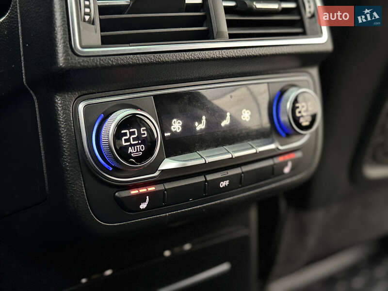 Позашляховик / Кросовер Audi Q7 2016 в Києві