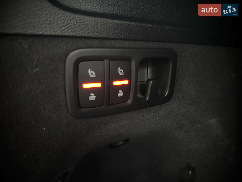 Позашляховик / Кросовер Audi Q7 2016 в Києві